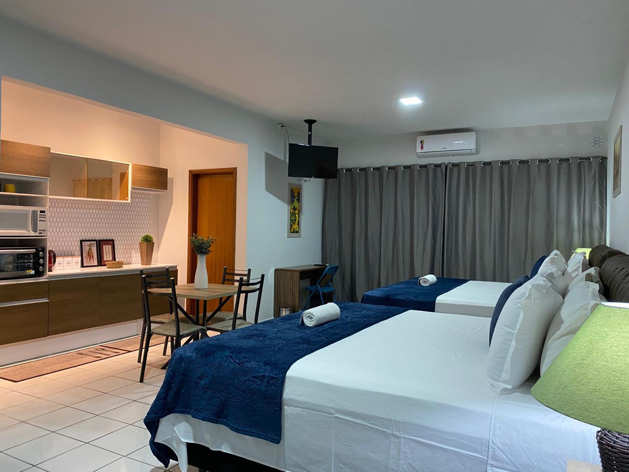 B & A Suites Inn Hotel - Quarto Luxo Safira อนาโปลิส ภายนอก รูปภาพ